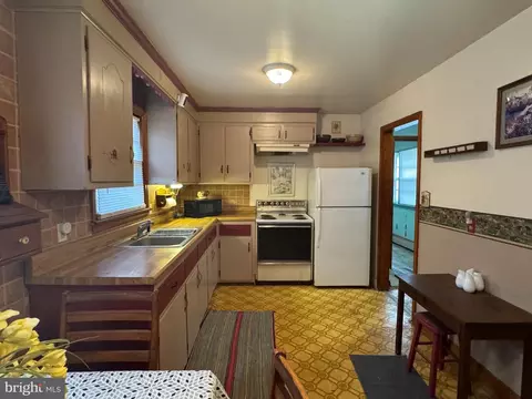Kitchen - 601 Atlantic Ave, Salisbury, MD 21804 photo 1 of 3