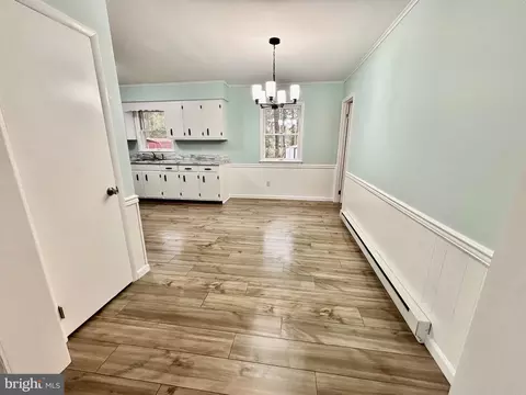 Entry Way - 7592 Buckman Ave, Salisbury, MD 21801 photo 1 of 2