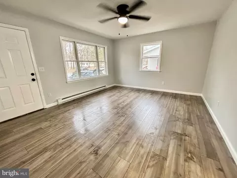 Living - 7592 Buckman Ave, Salisbury, MD 21801 photo 1 of 2