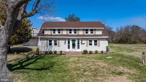20826 Bivalve Wharf Rd, Bivalve, MD 21814