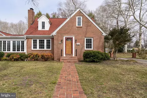 227 Pinehurst Ave, Salisbury, MD 21801