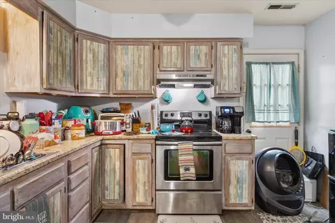 Kitchen - 219 Mildale Dr, Salisbury, MD 21804 photo 3 of 3