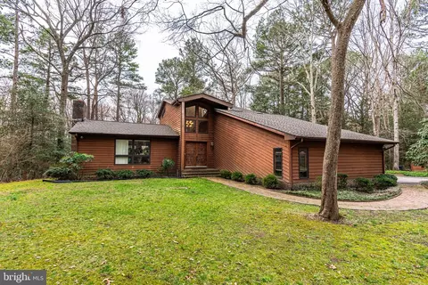 808 Friar Tuck Ln, Salisbury, MD 21804