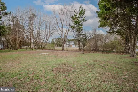Exterior - 808 Upland Dr, Salisbury, MD 21801 photo 6 of 8