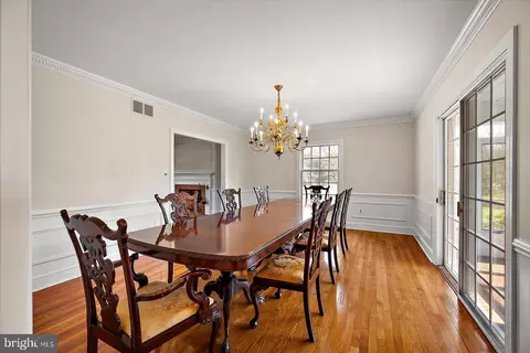 Dining - 27980 Pemberton, Salisbury, MD 21801 photo 2 of 3
