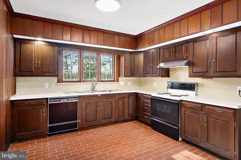Kitchen - 27980 Pemberton, Salisbury, MD 21801 photo 3 of 6