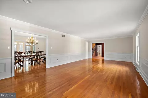 Living - 27980 Pemberton, Salisbury, MD 21801 photo 4 of 8