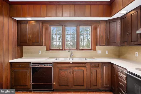 Kitchen - 27980 Pemberton, Salisbury, MD 21801 photo 4 of 6