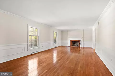 Living - 27980 Pemberton, Salisbury, MD 21801 photo 1 of 8