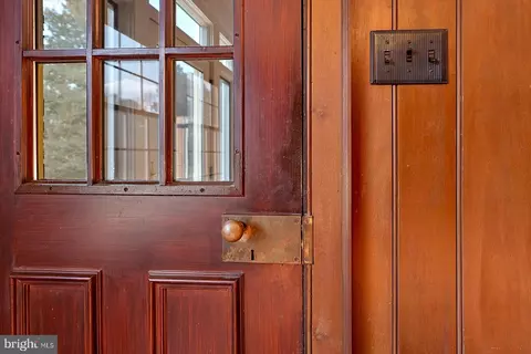 Entry Way - 27980 Pemberton, Salisbury, MD 21801 photo 1 of 9