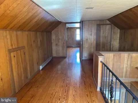 Entry Way - 111 Eastern Ave, Salisbury, MD 21804 photo 2 of 2