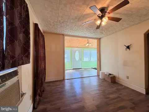 Living - 5934 Quantico Rd, Quantico, MD 21856 photo 1 of 3
