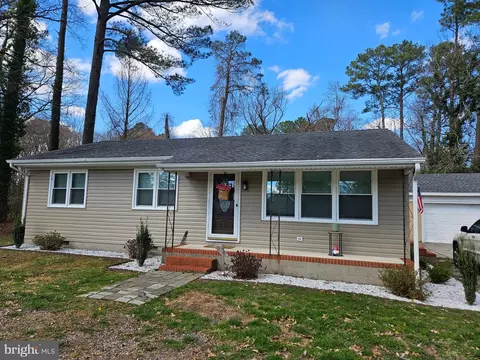 30420 Cannon Dr, Salisbury, MD 21804