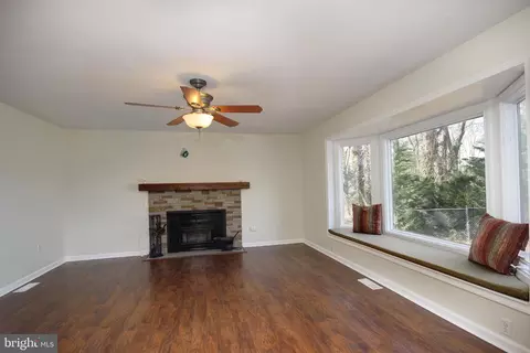 Living - 1902 Kipling Dr, Salisbury, MD 21801 photo 1 of 2
