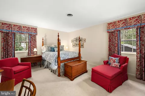 Bedroom - 516 Indian Ln, Salisbury, MD 21801 photo 4 of 10