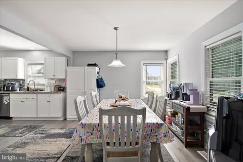 Dining - 411 E Walnut St, Hebron, MD 21830 photo 2 of 3