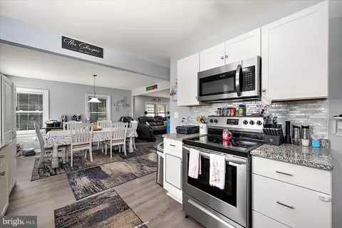 Kitchen - 411 E Walnut St, Hebron, MD 21830 photo 4 of 4