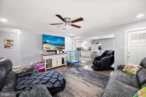 Other - 411 E Walnut St, Hebron, MD 21830 photo 5 of 26