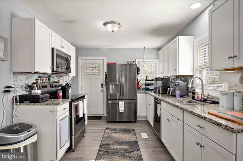 Kitchen - 411 E Walnut St, Hebron, MD 21830 photo 2 of 4