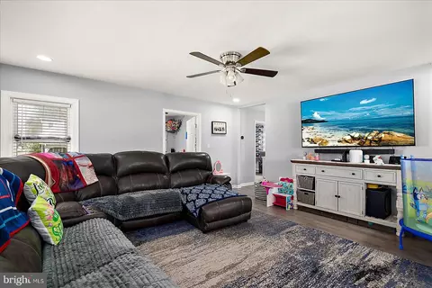 Other - 411 E Walnut St, Hebron, MD 21830 photo 1 of 26