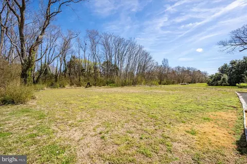 Exterior - 411 E Walnut St, Hebron, MD 21830 photo 8 of 10