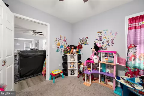 Entry Way - 411 E Walnut St, Hebron, MD 21830 photo 3 of 3