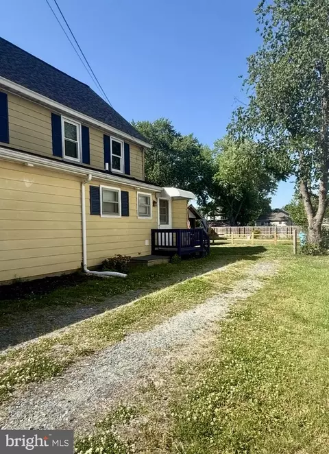 Exterior - 111 E Lillian St, Hebron, MD 21830 photo 6 of 6