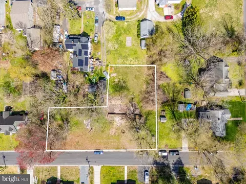 1305 Hazel St, Salisbury, MD 21804 photo 2