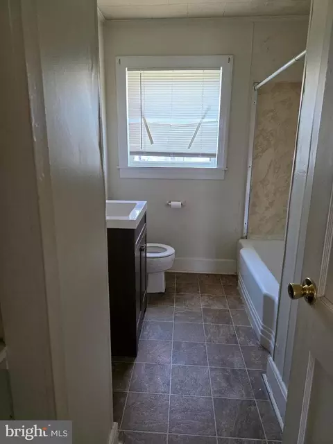 Entry Way - 216 Phillip Morris Dr, Salisbury, MD 21804 photo 2 of 5