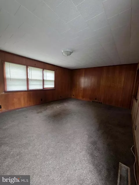 Living - 218 Phillip Morris Dr, Salisbury, MD 21804 photo 1 of 3
