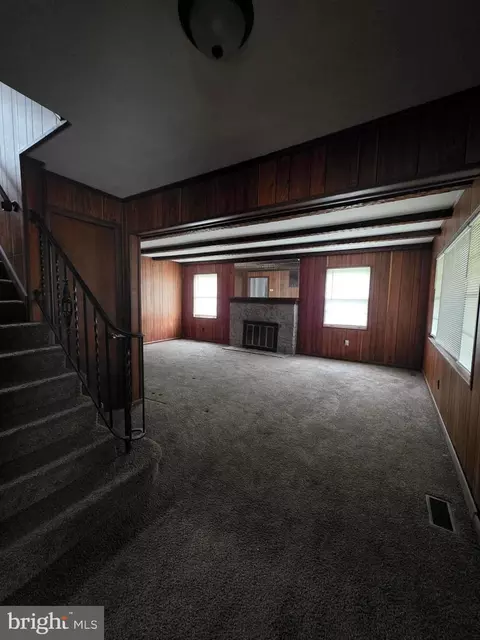 Entry Way - 218 Phillip Morris Dr, Salisbury, MD 21804 photo 2 of 3