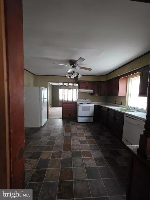Entry Way - 218 Phillip Morris Dr, Salisbury, MD 21804 photo 1 of 3