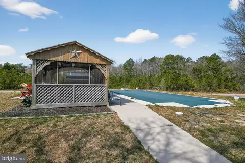 Exterior - 33096 Johnson Rd, Salisbury, MD 21804 photo 4 of 12