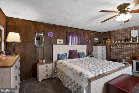 Bedroom - 33096 Johnson Rd, Salisbury, MD 21804 photo 1 of 2