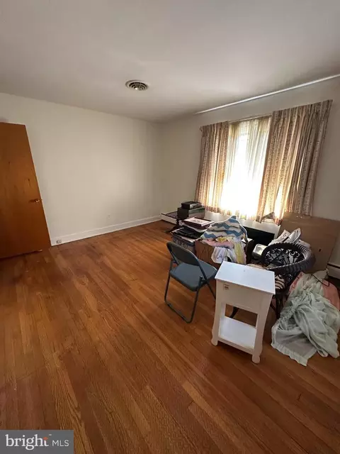 Bedroom - 413 Pine Bluff Rd, Salisbury, MD 21801 photo 2 of 2