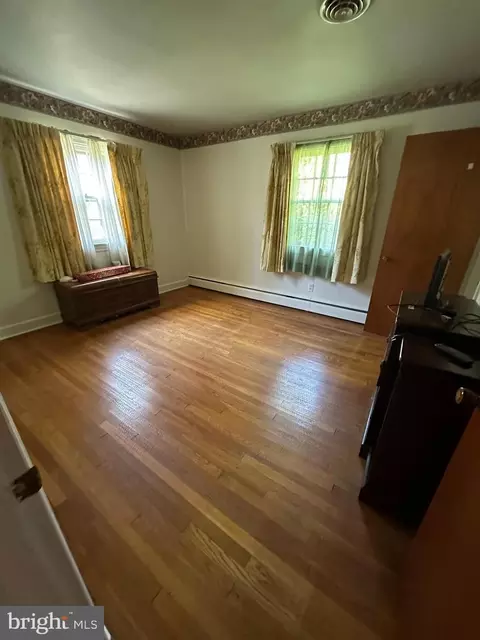 Bedroom - 413 Pine Bluff Rd, Salisbury, MD 21801 photo 1 of 2