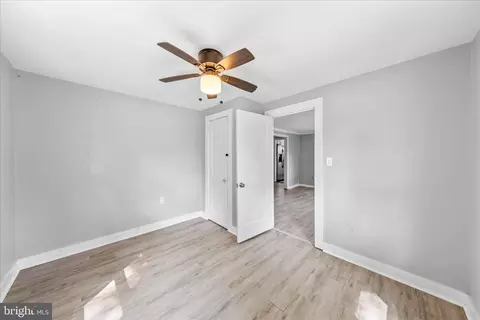 Entry Way - 306 Atlantic Ave, Salisbury, MD 21804 photo 4 of 6