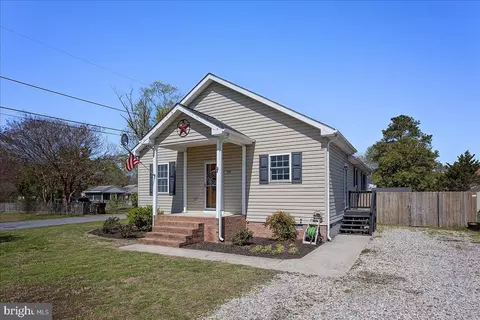 508 Cemetery St, Sharptown, MD 21861