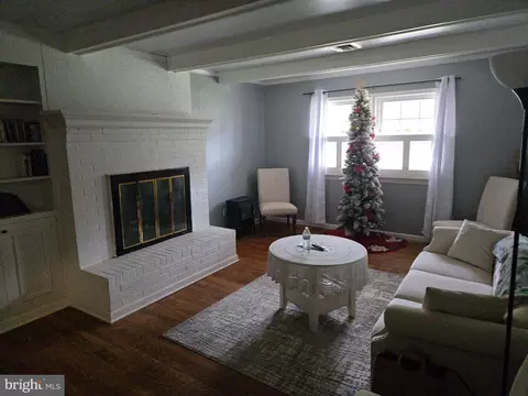 Living - 36554 Purnell Crossing Rd, Willards, MD 21874 photo 1 of 1