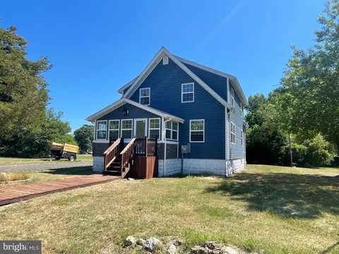 21035 Old School St, Bivalve, MD 21814