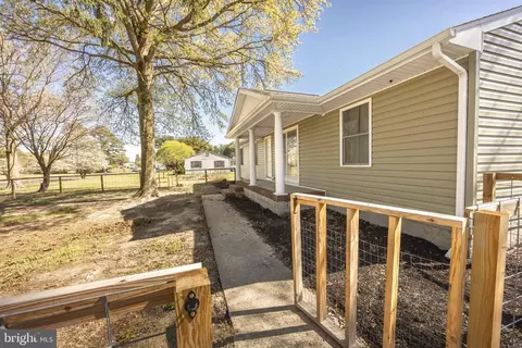 Exterior - 30797 Dagsboro Rd, Salisbury, MD 21804 photo 2 of 15