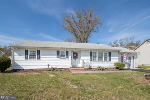 301 Poplar St, Delmar, MD 21875