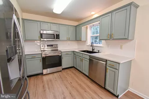 Kitchen - 1004 Granite Ct, Salisbury, MD 21804 photo 1 of 3