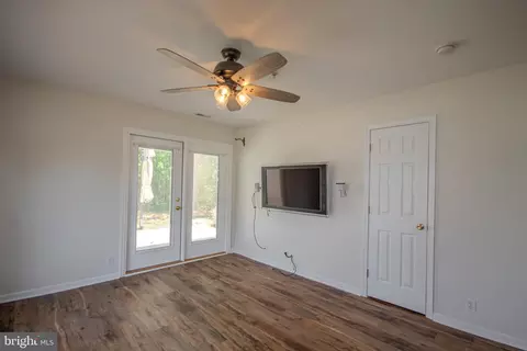 Living - 413 Troopers Way #413, Salisbury, MD 21804 photo 5 of 6