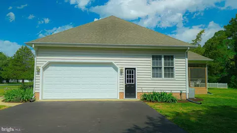 Exterior - 25392 Club Cir, Quantico, MD 21856 photo 2 of 9
