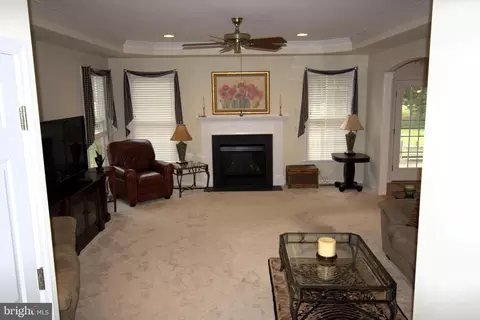 Living - 25392 Club Cir, Quantico, MD 21856 photo 1 of 4
