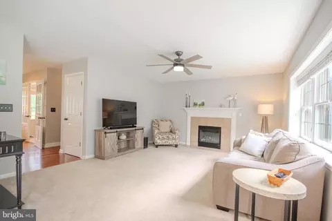 Living - 26228 Evesboro Ln, Eden, MD 21822 photo 2 of 2