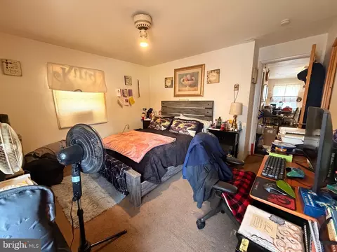 Bedroom - 5 W Chestnut St, Delmar, MD 21875 photo 5 of 6