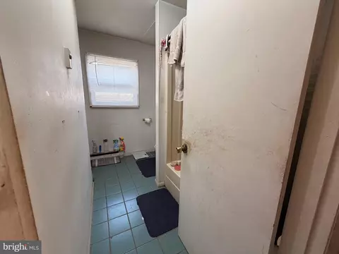Entry Way - 5 W Chestnut St, Delmar, MD 21875 photo 1 of 4