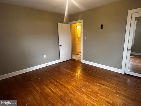 Bedroom - 3871 Meadow Bridge Rd, Salisbury, MD 21804 photo 2 of 8